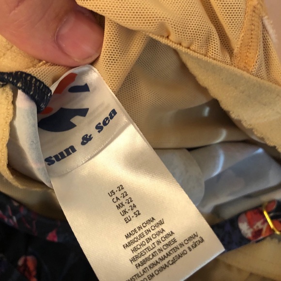 Floral One Piece Swimsuit - Picture 9 of 12